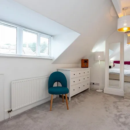 Cosy 2 Bed - Close To Centre * 利兹