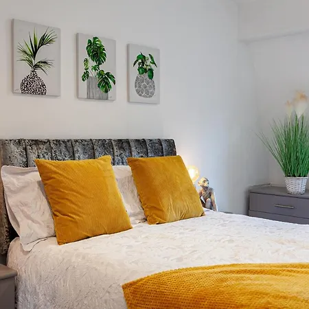 公寓 Cosy 2 Bed - Close To Centre