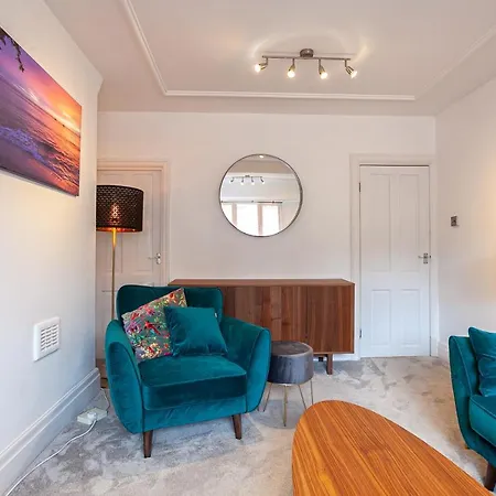 公寓 Cosy 2 Bed - Close To Centre *