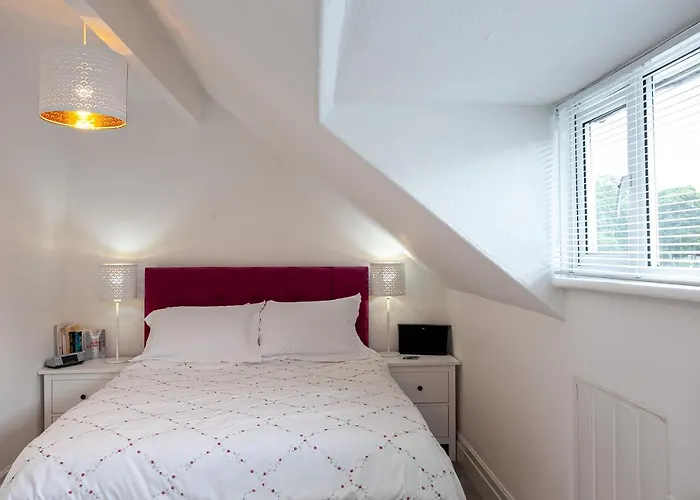 Cosy 2 Bed - Close To Centre * 利兹