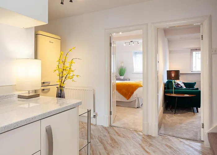 Cosy 2 Bed - Close To Centre