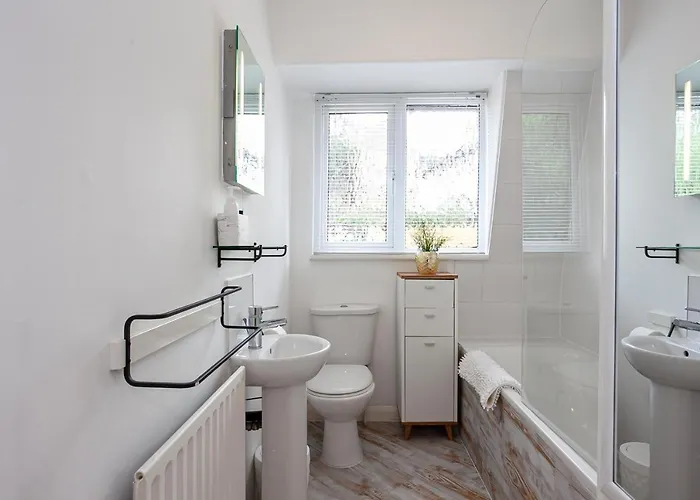 公寓 Cosy 2 Bed - Close To Centre