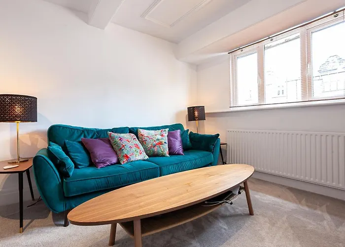 Cosy 2 Bed - Close To Centre